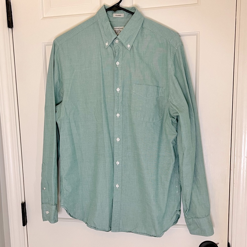J.Crew classic fit cotton button down size medium